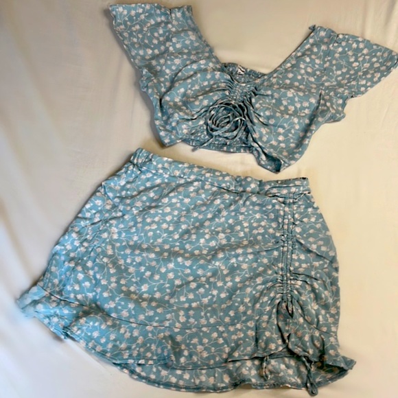 Garage top and skirt set, blue floral print - Picture 1 of 1
